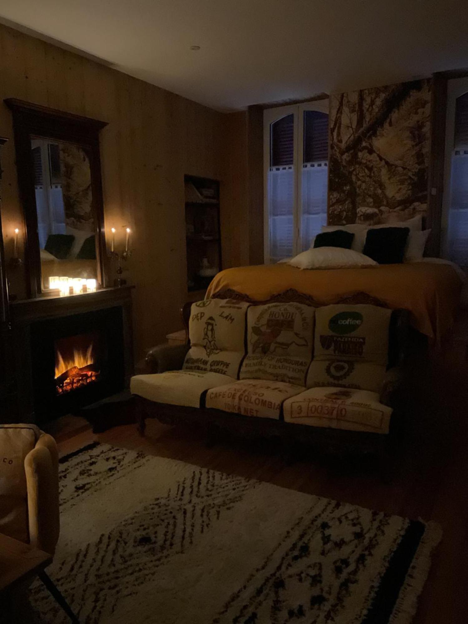 A Nouste Chambres D'Hotes Et Gite Only Adults Кампан Екстериор снимка