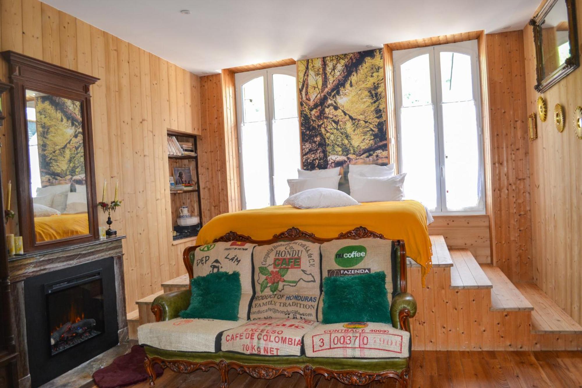 A Nouste Chambres D'Hotes Et Gite Only Adults Кампан Екстериор снимка