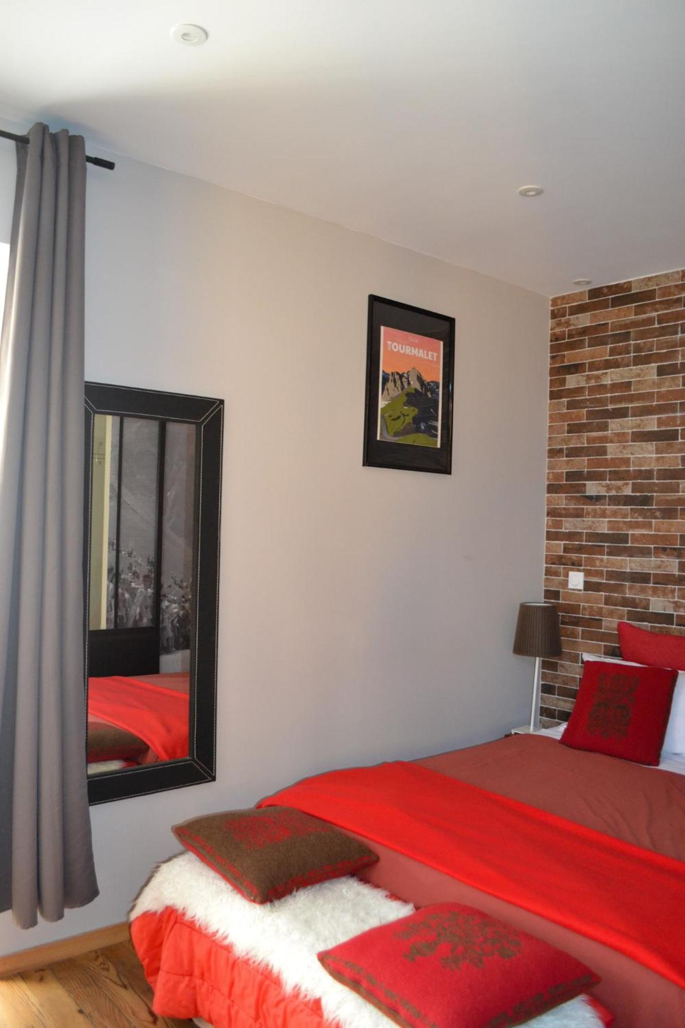 A Nouste Chambres D'Hotes Et Gite Only Adults Кампан Екстериор снимка